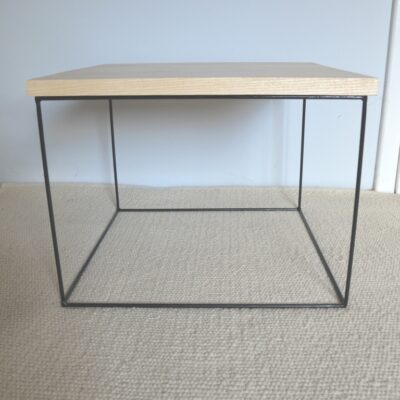 Couchtisch 60x60 aus Holz und Metall | Perfekte Größe | Tischchen.at