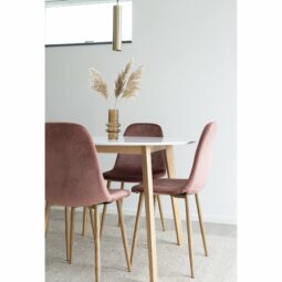 Esstisch Caldo mit Stühlen in Farbe Litschi
