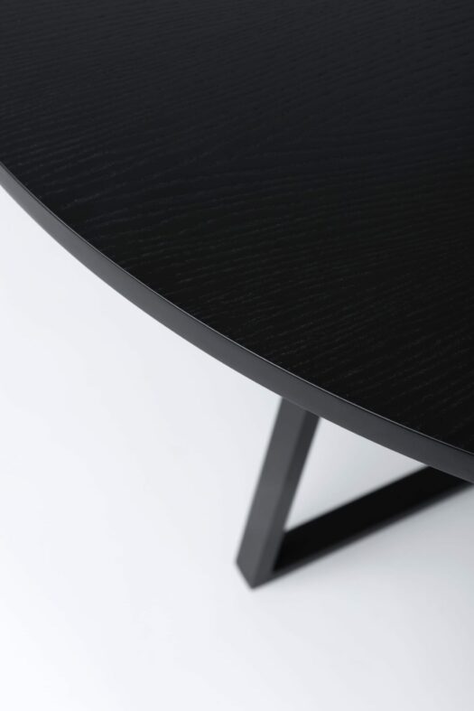 Esstisch OASE 110 cm rund und schwarz in Details