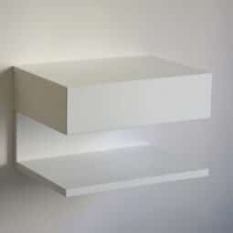 Schwebender Nachttisch mit Ablagefläche in weiß